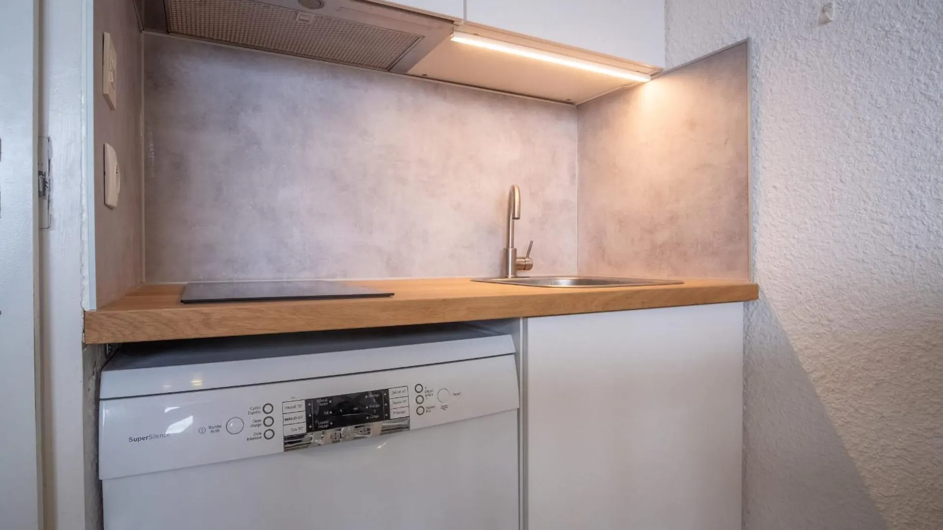 Apartment Studio De La Trafolee - Welkeys Huez France